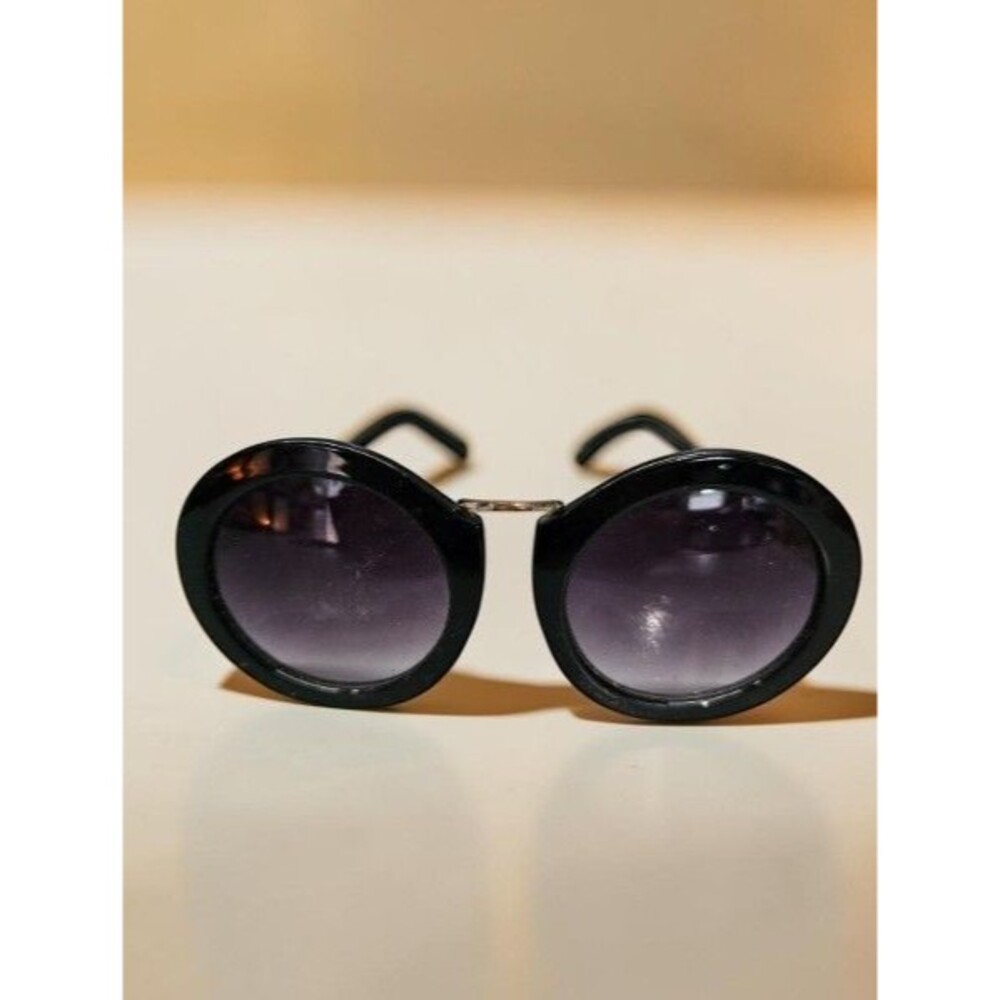 Sunscape Oversized Round Sunglasses Black Purple Gradient Retro Boho